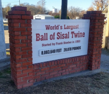World's Largest Ball of Sisal Twine, amazing.